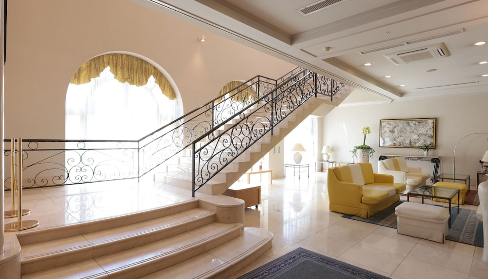 Hall - HOTEL LiVEMAX Numata GRANDE