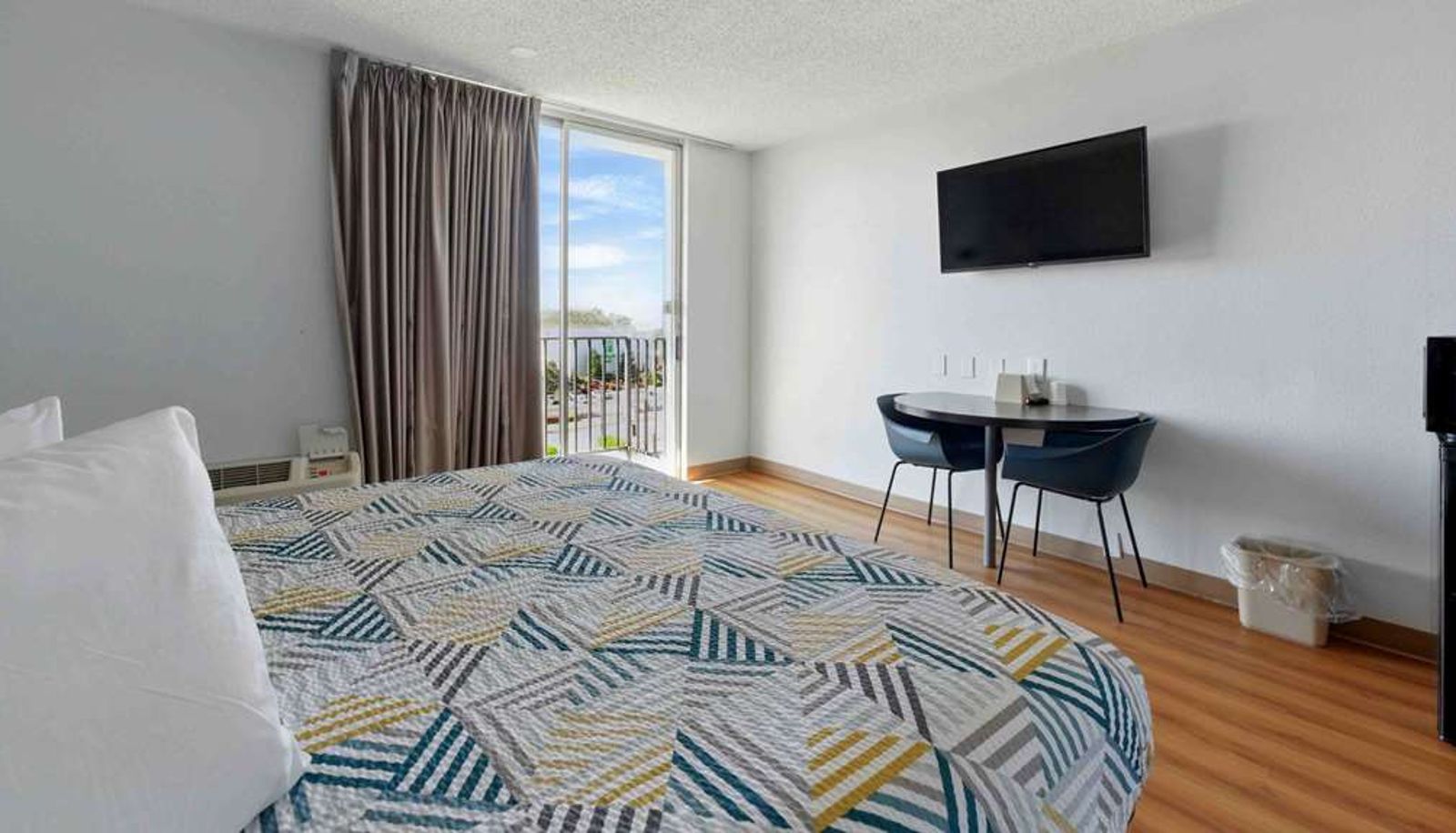 Zimmer - GA - Atlanta Airport Motel 6 Atlanta
