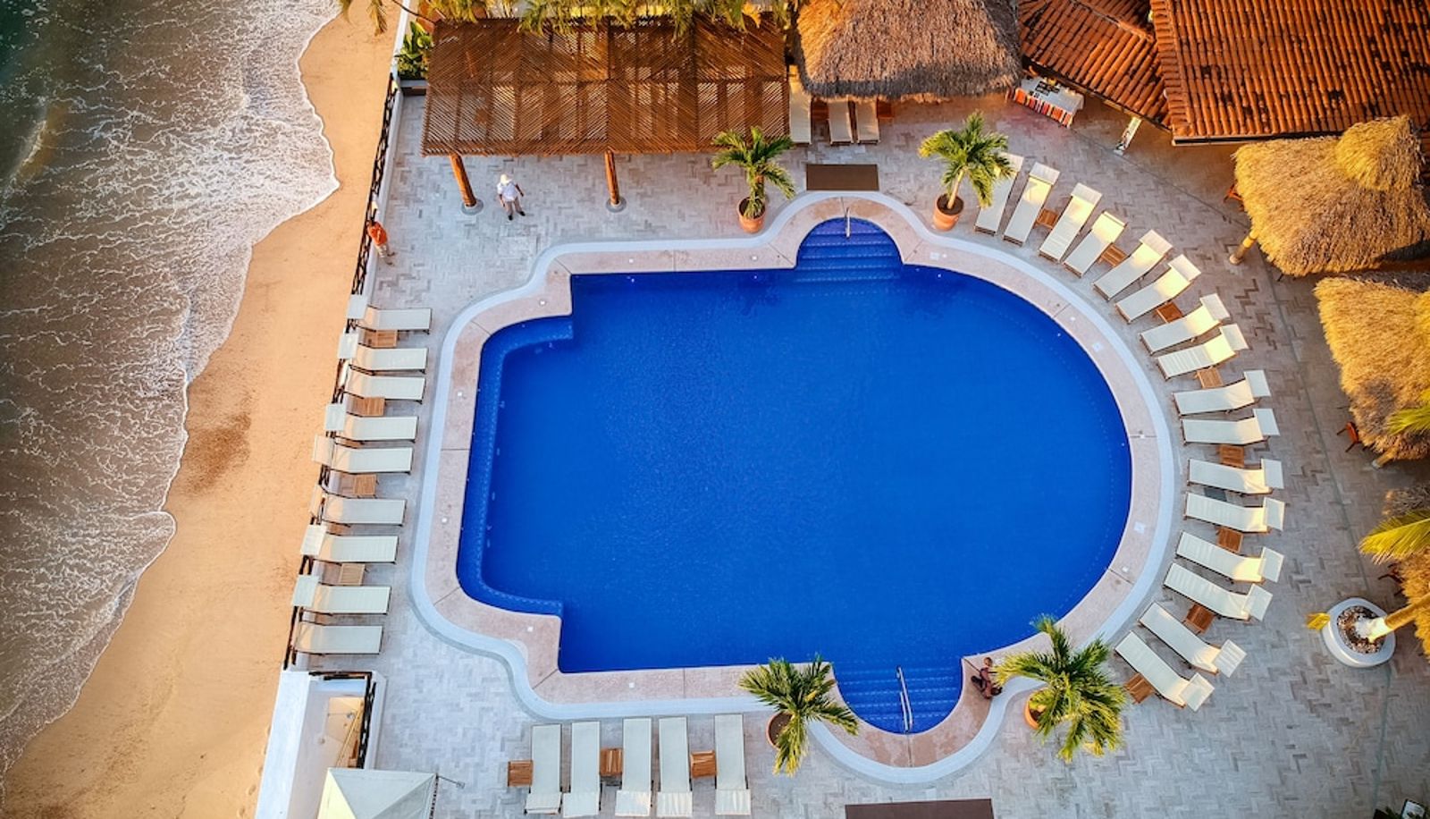 Piscina - Costa Sur All Inclusive Resort