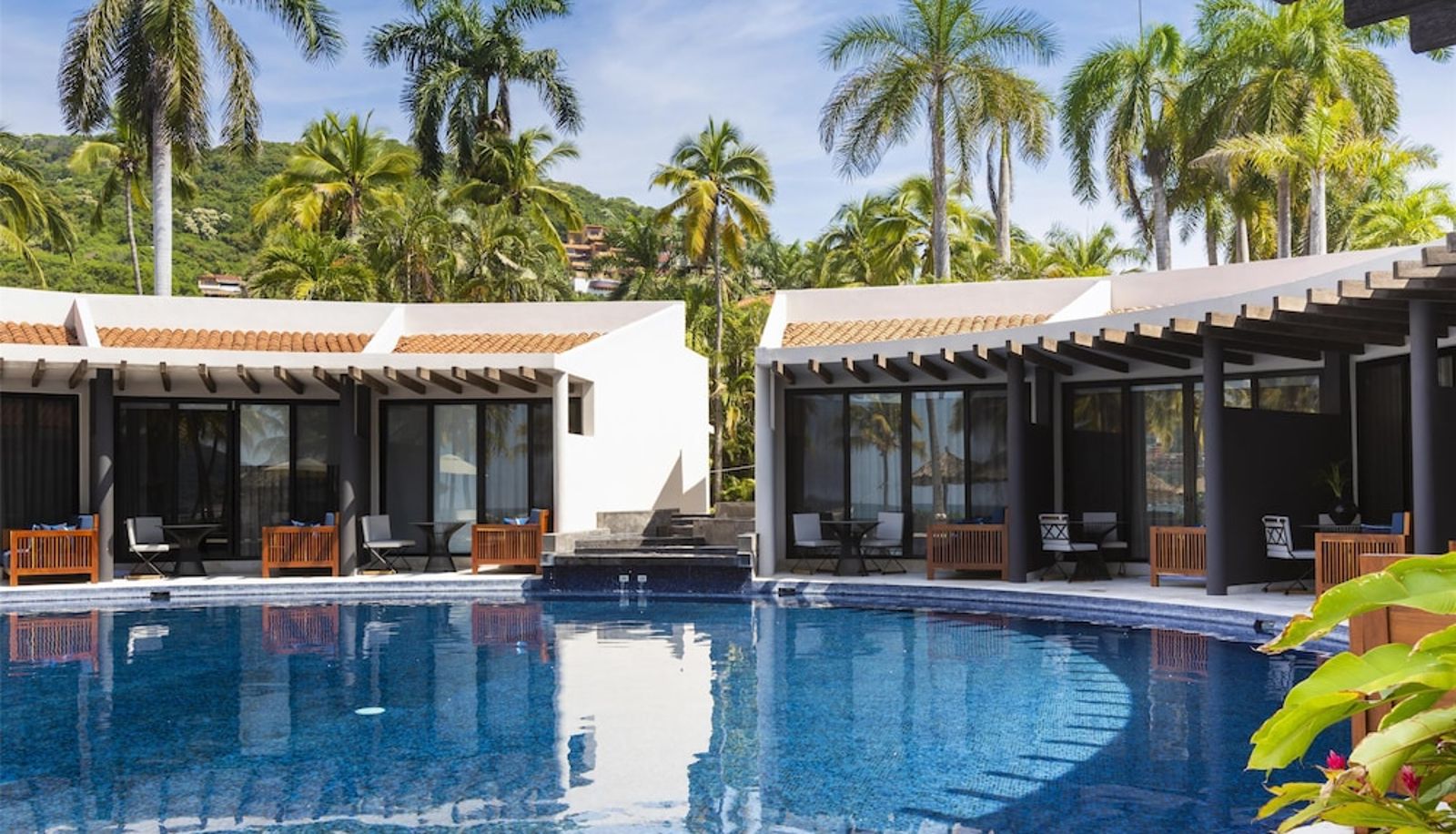 Suite - by Hyatt  A Beach Resort Thompson Zihuatanejo