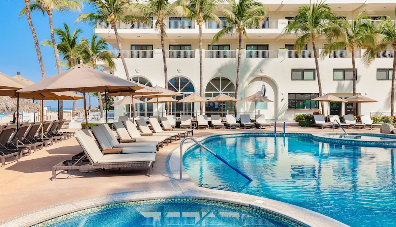 Pool - Puerto Vallarta Villa del Palmar Beach Resort and Spa