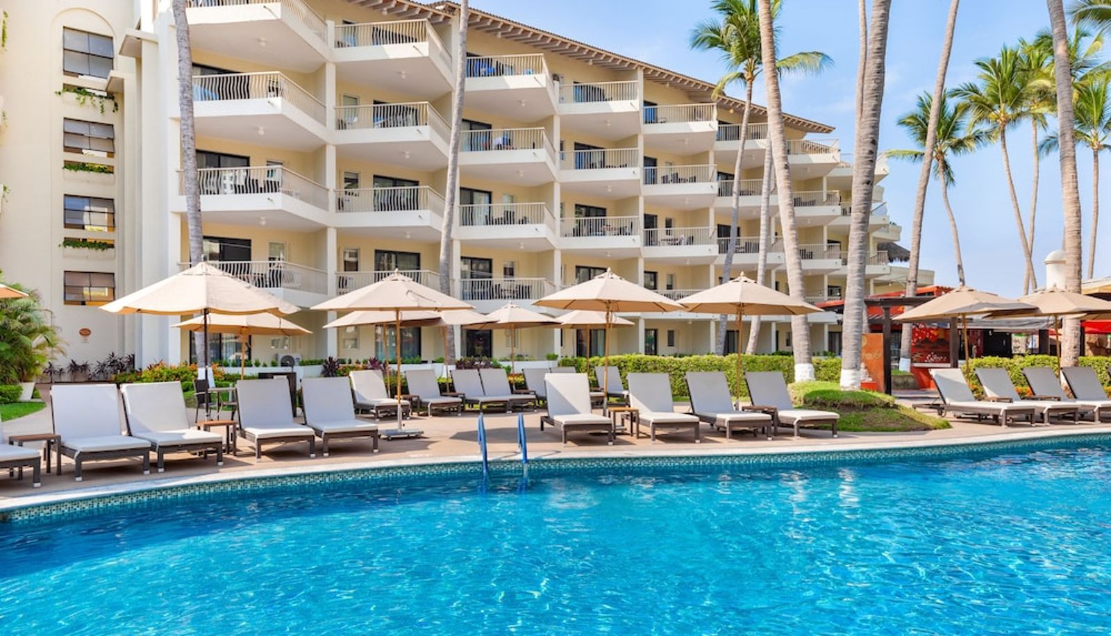 Pool - Puerto Vallarta Villa del Palmar Beach Resort and Spa