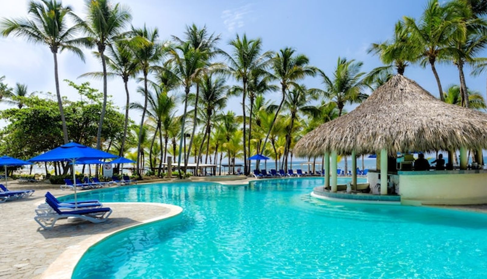 Piscina - Coral Costa Caribe Beach Resort - All Inclusive