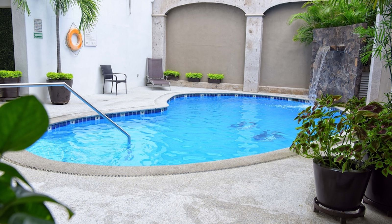 Piscine - Hotel Eloisa - Near Playa de los Muertos