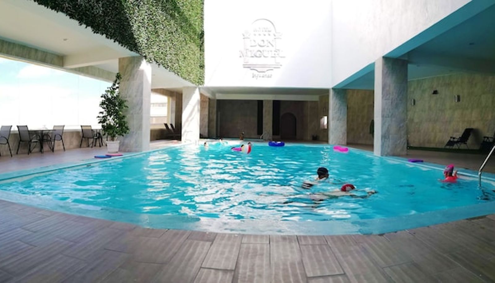 Pool - Hotel Don Miguel
