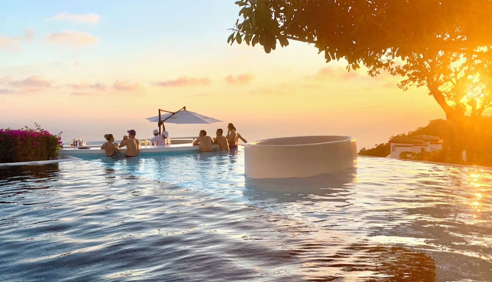 Pool - Encanto Acapulco