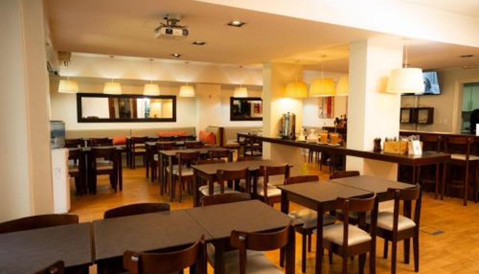 Frühstücksraum innerhalb des Restaurants - Aparthotel Trianon Recoleta