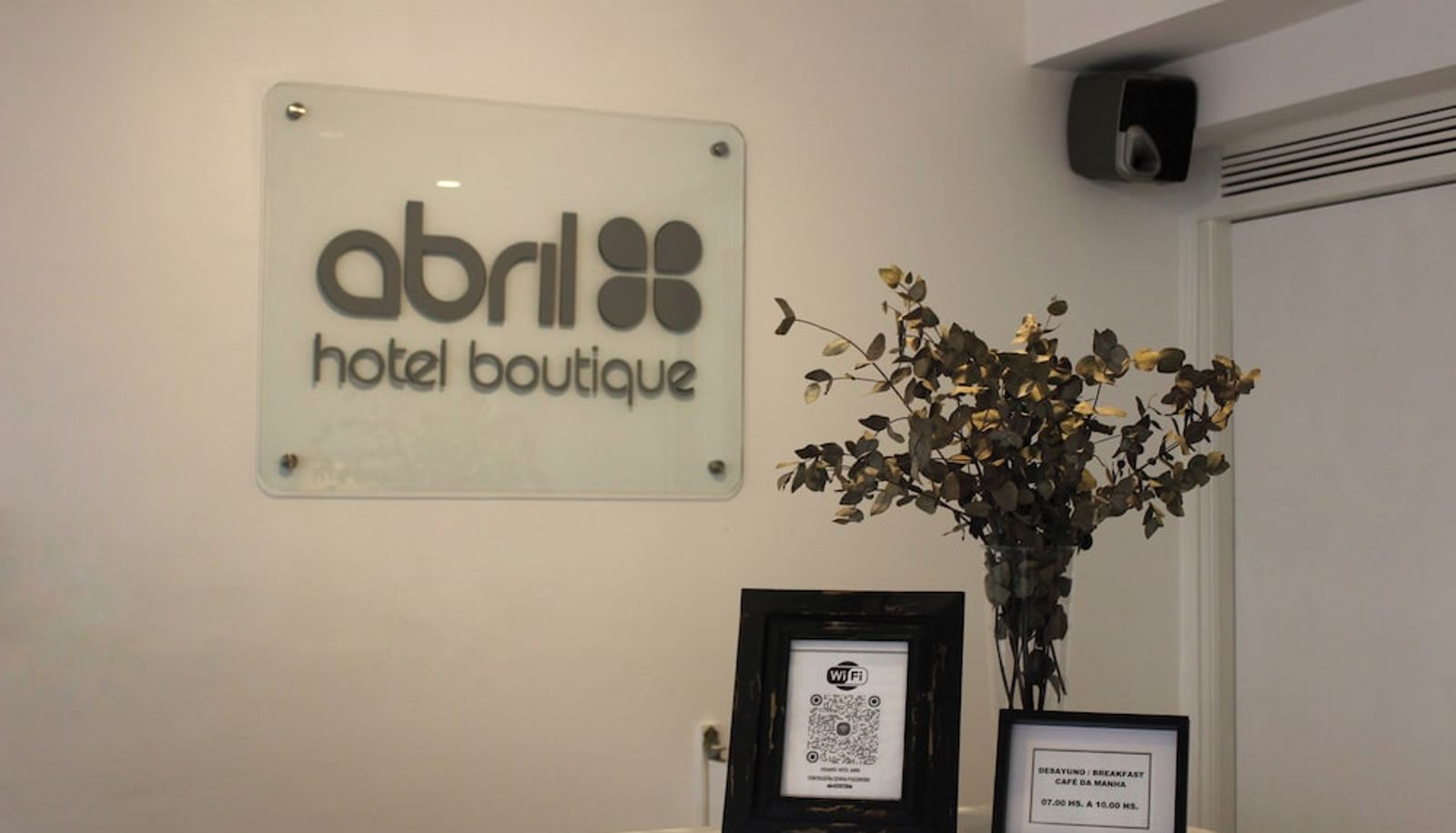 Recepcja - Abril Hotel Boutique