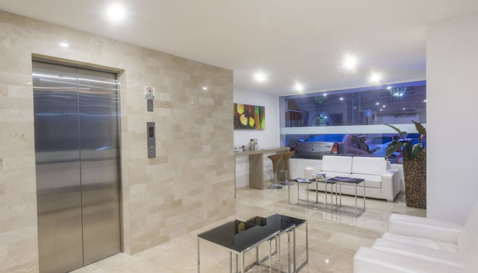 Hall - Basic Hotel Centenario by Hoteles MS