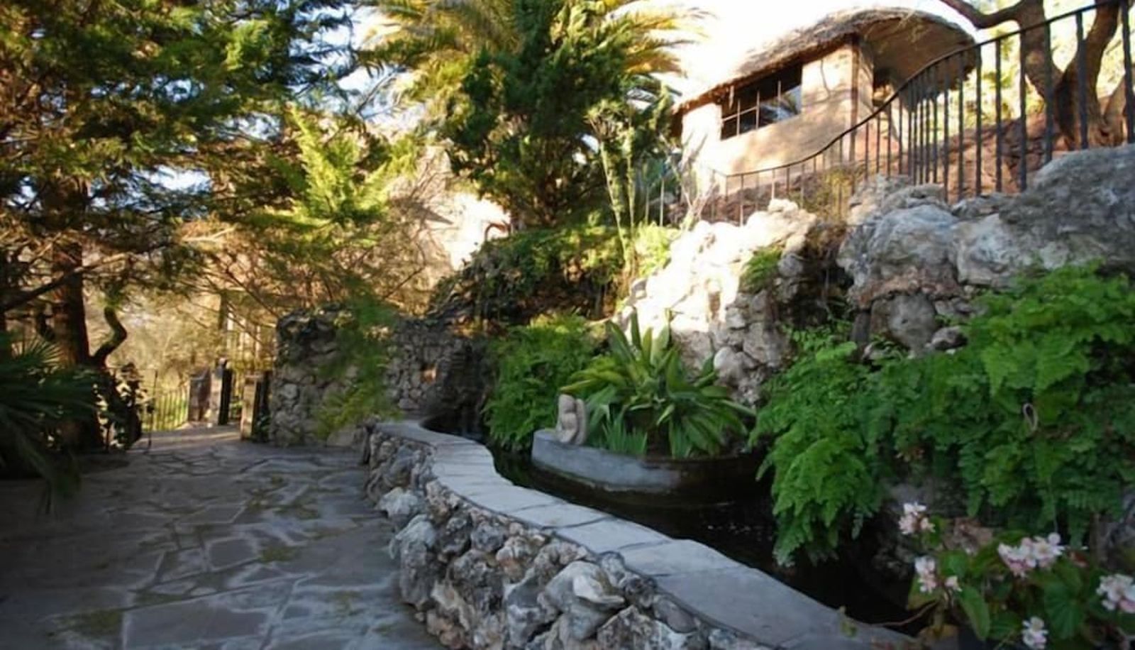 Pool - Nirvana Restaurant And Retreat