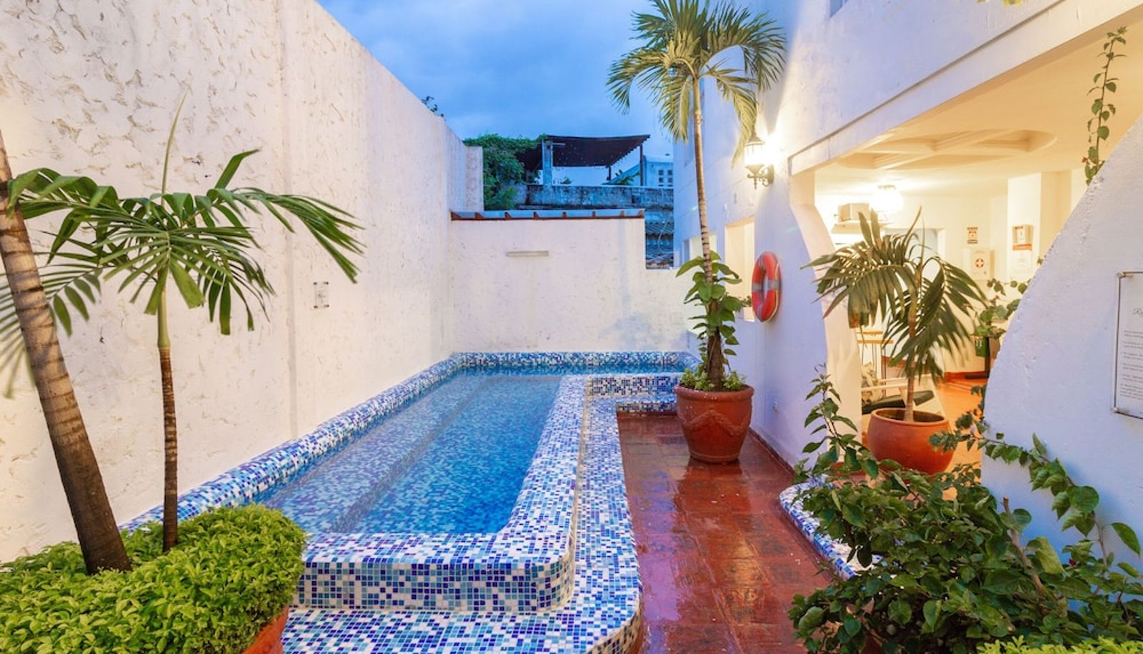 Piscina - Hotel Kartaxa Cartagena