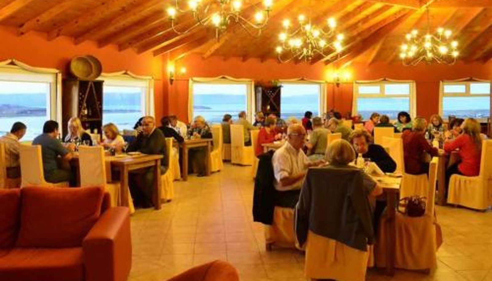 Bar - Aikendor Hotel Panorámico