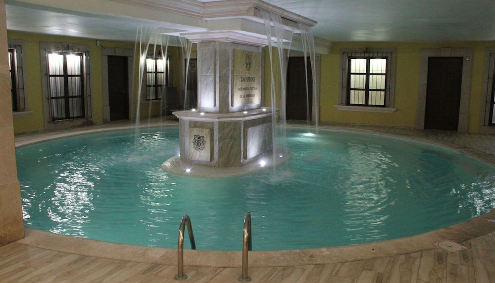 Piscina - Hotel Mesón de la Merced