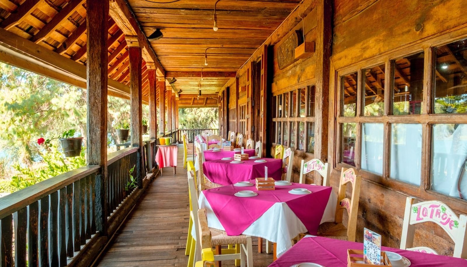 Meeting room - Zirahuen Forest And Resort