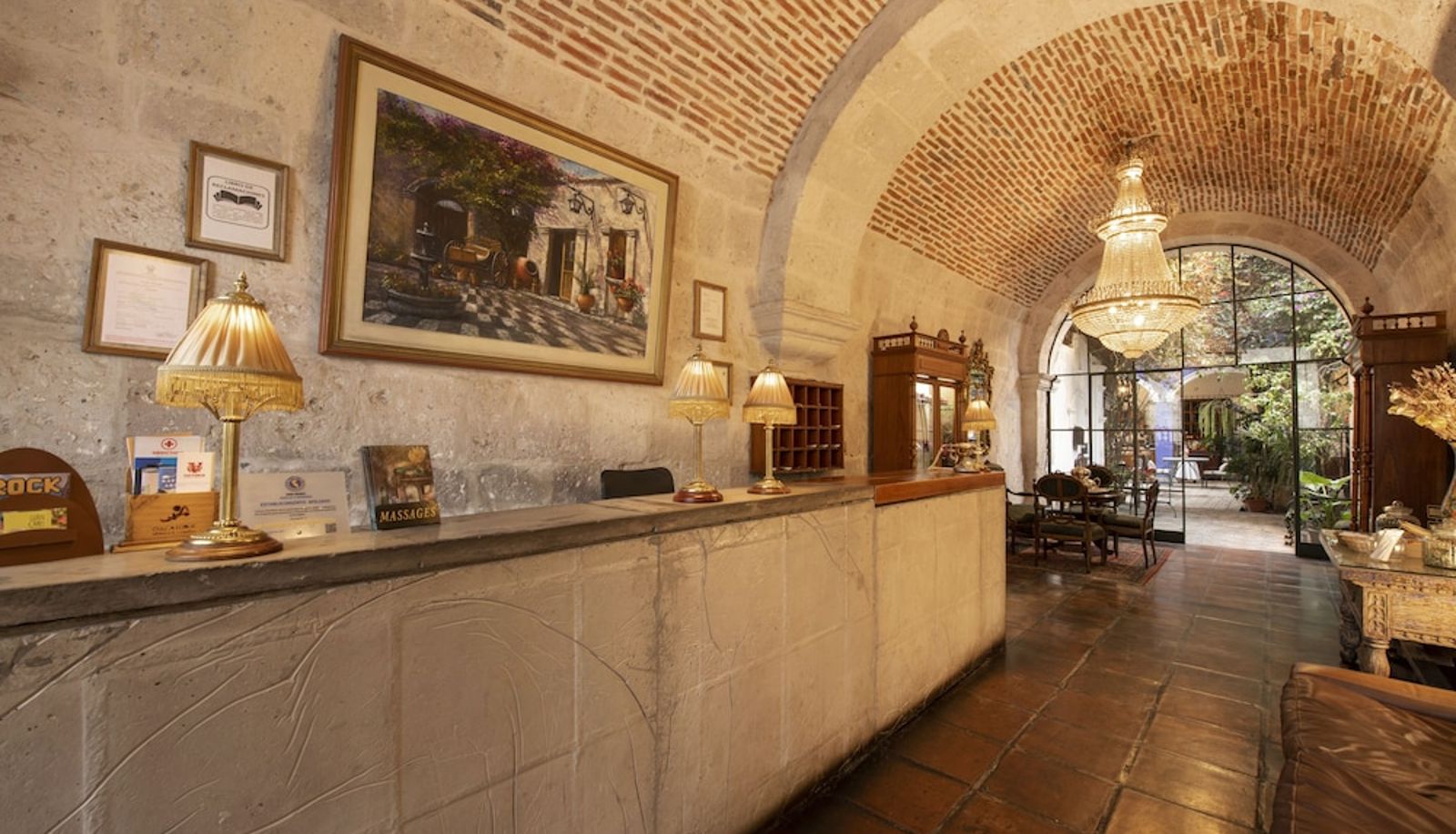Reception - La Hostería