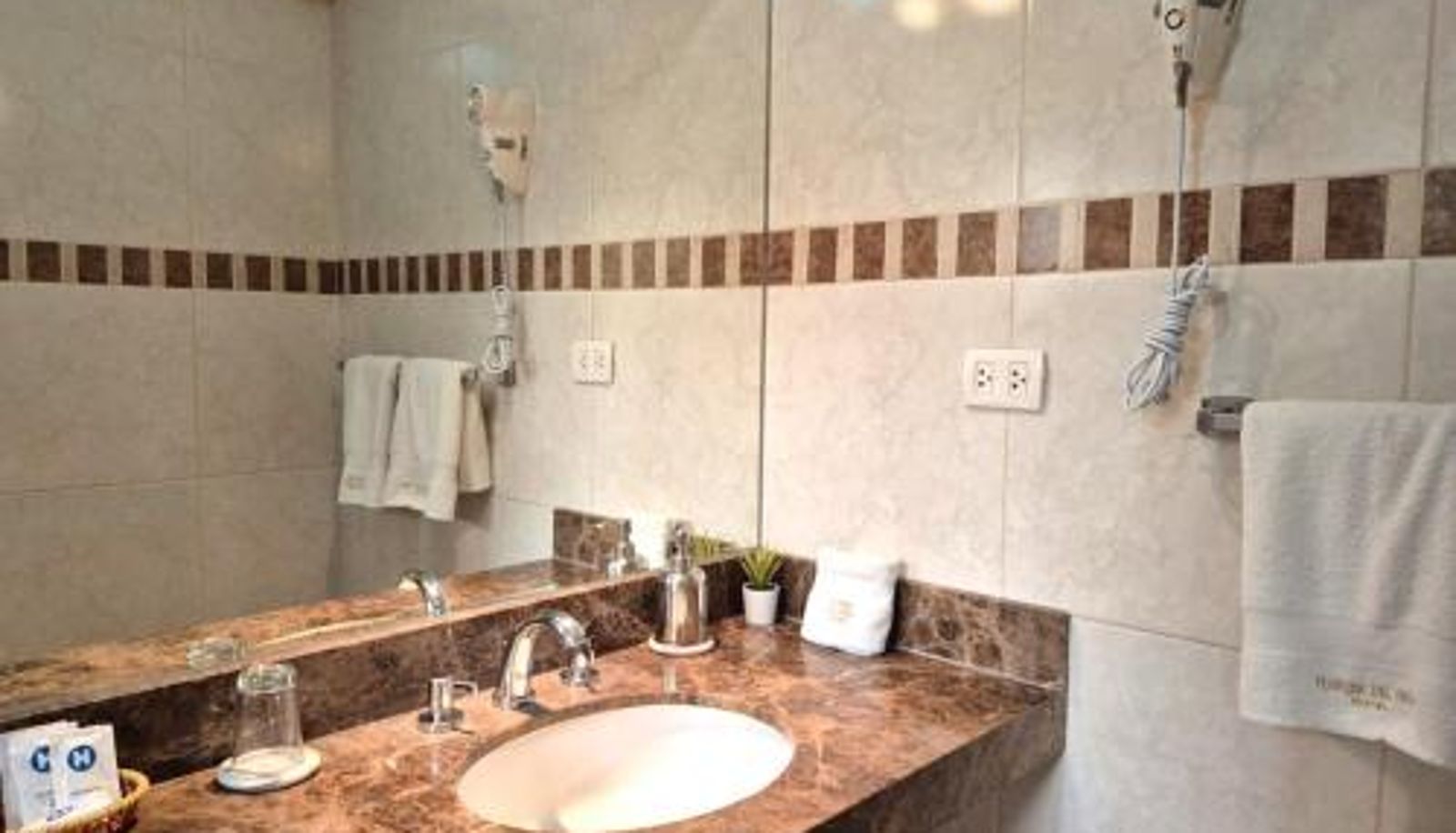 Bathroom - Florida del Inca Hotel