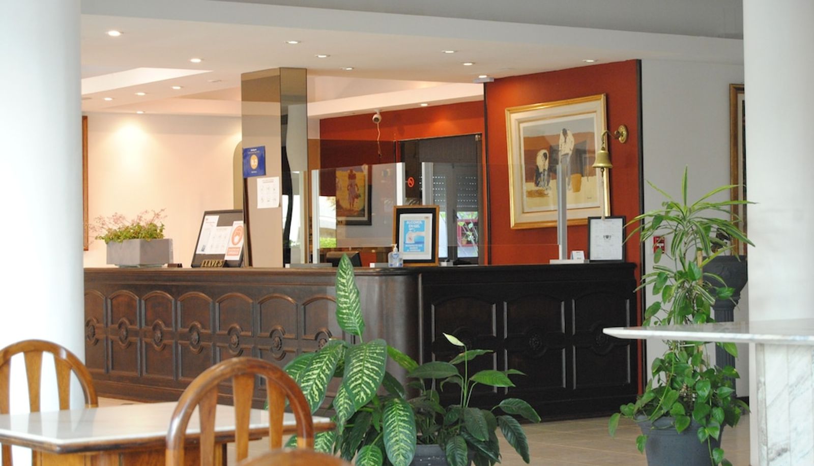 Recepción - Hotel 24
