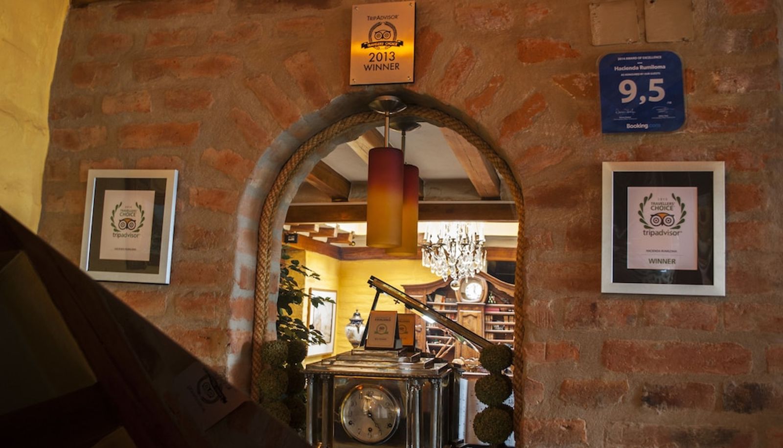 Hall - Hacienda Rumiloma