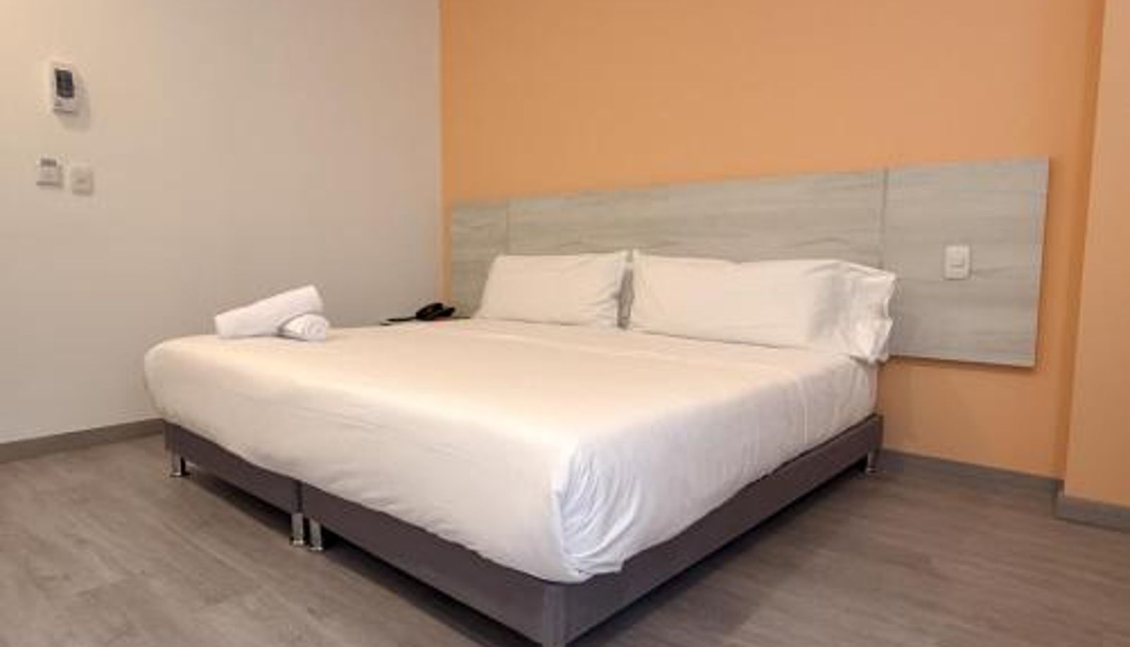 Info - Hotel Apartamentos Regency La Feria