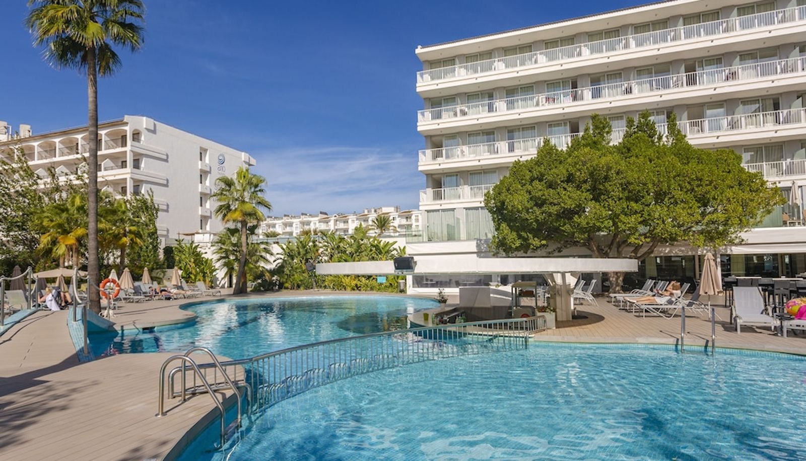 Pool - Hotel JS Sol de Alcudia