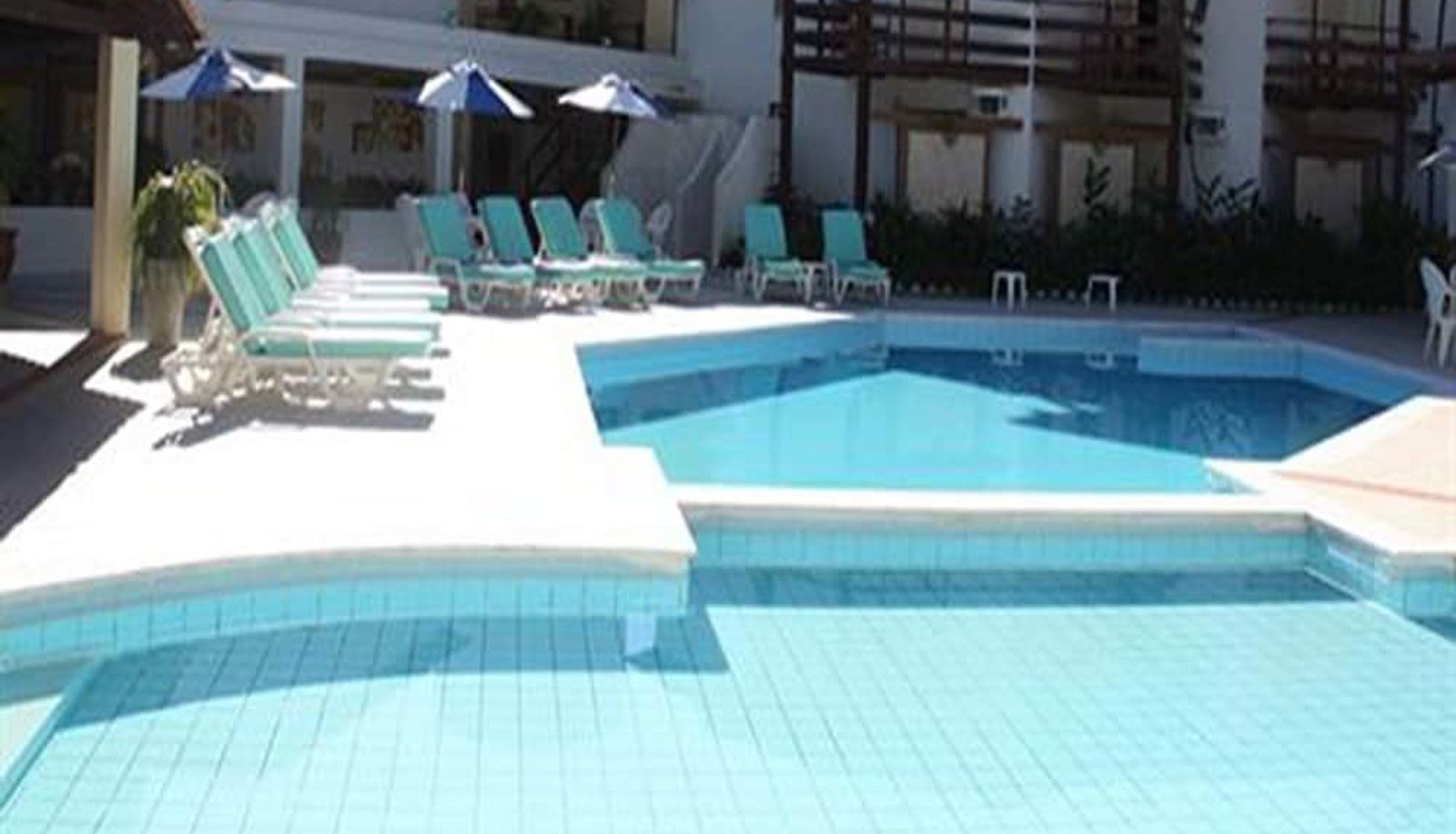 Piscine - Happy Hotel Girassol