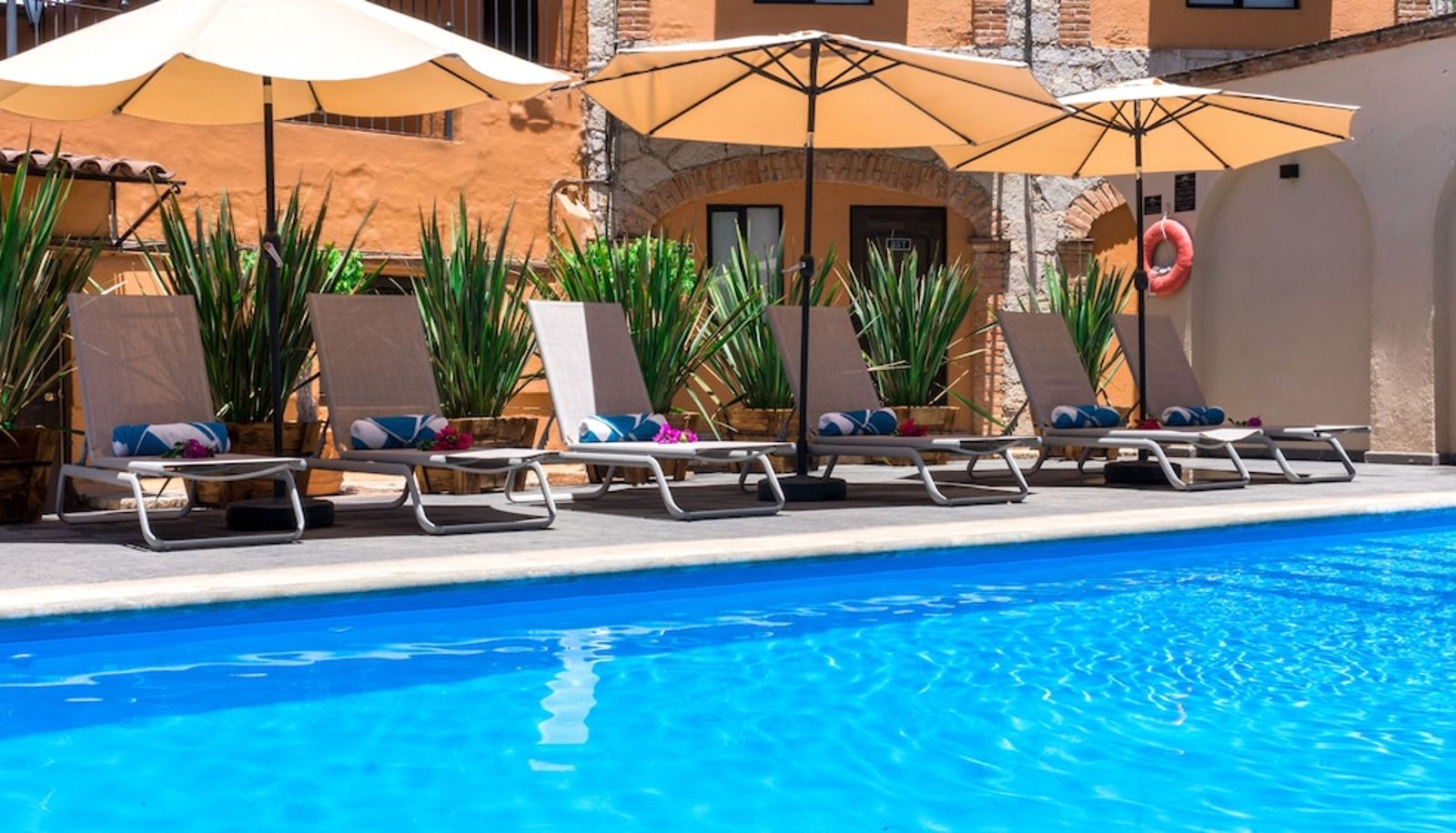 Pool - Hotel Abadía Plaza