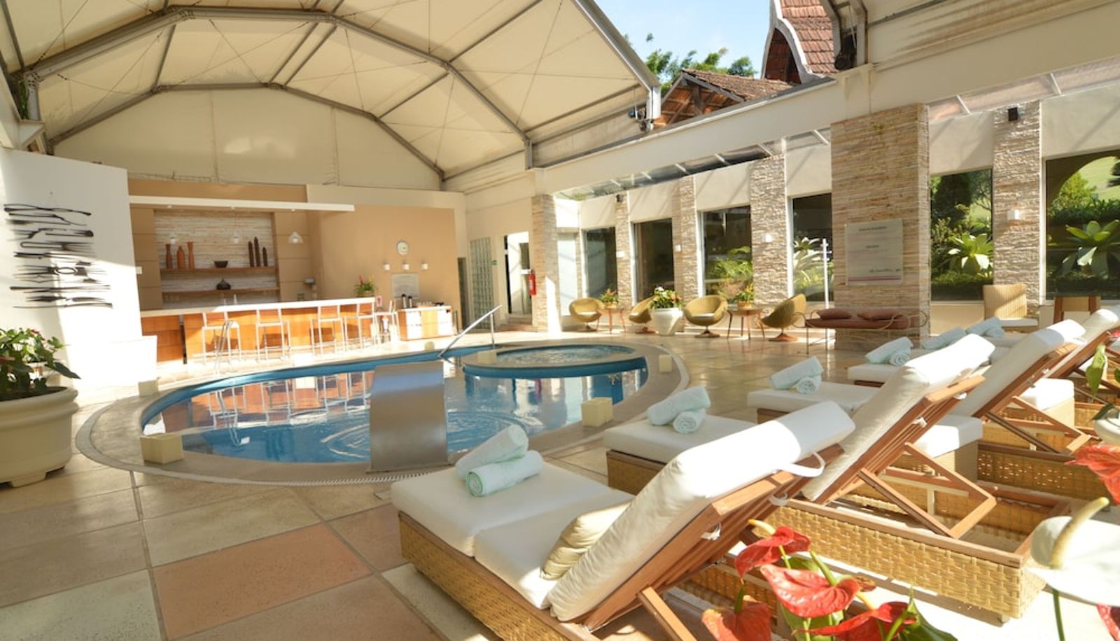 Pool - Hotel Village Le Canton