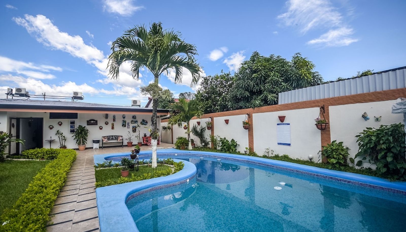 Pool - Berlor Airport Inn
