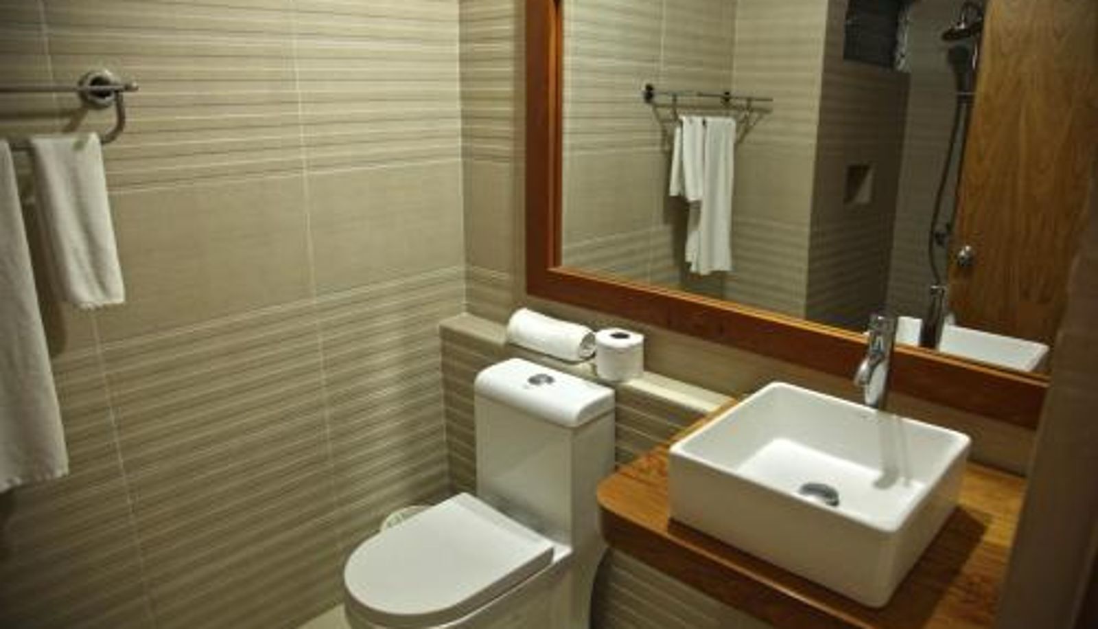 Cuarto de baño - Aparta Hotel Plaza del Sol