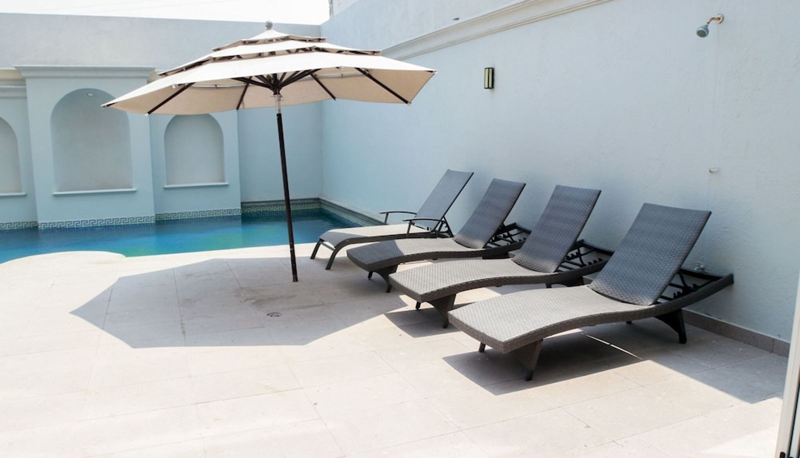 Piscina - Casabella Art/Boutique Hotel