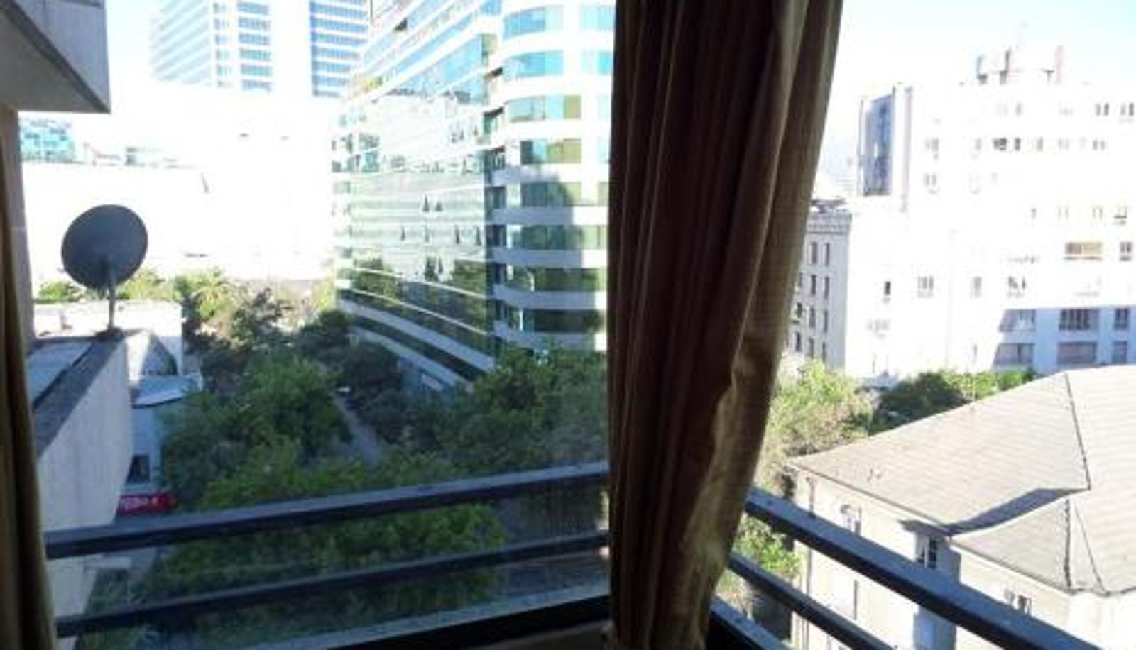 Info - Costanera Center Apartment