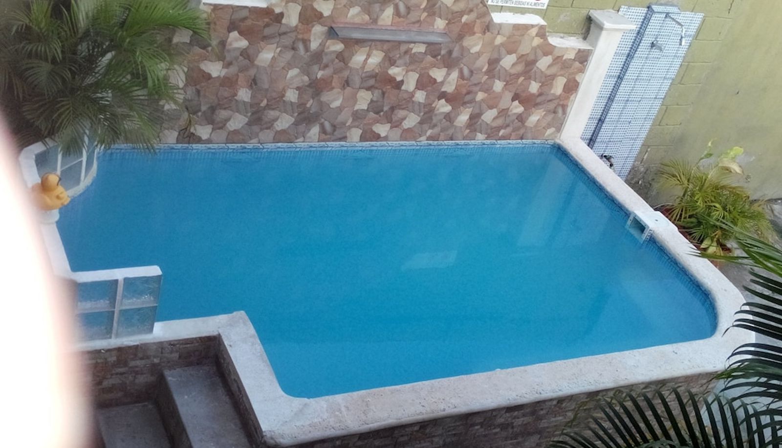Pool - Cabinas Madeleine