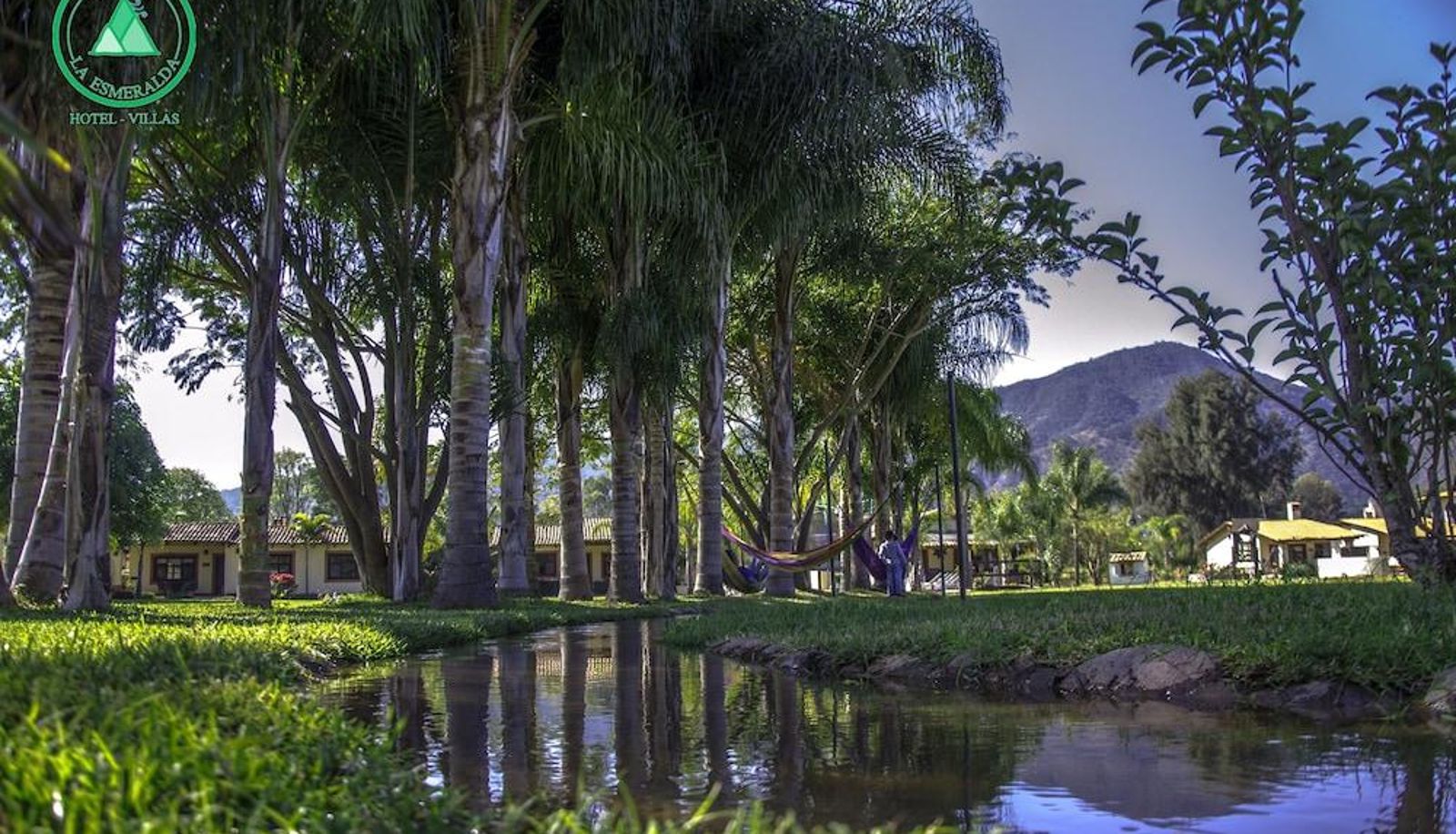 Hotel outdoor area - Hotel Rancho La Esmeralda