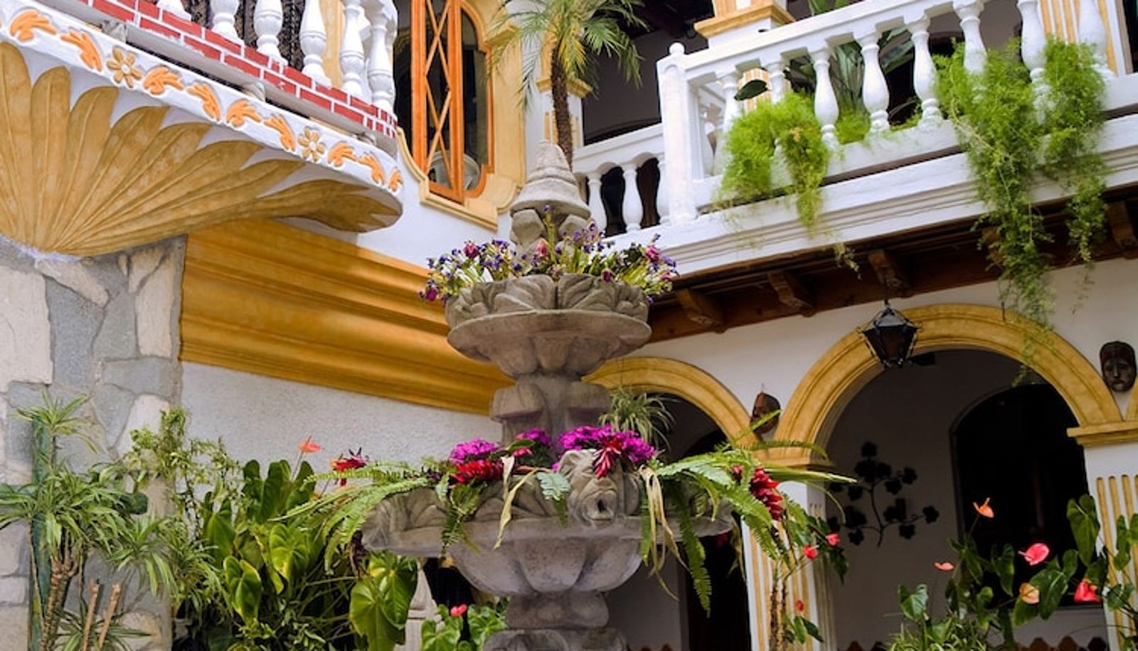 Garten - Hotel Ciudad Condal