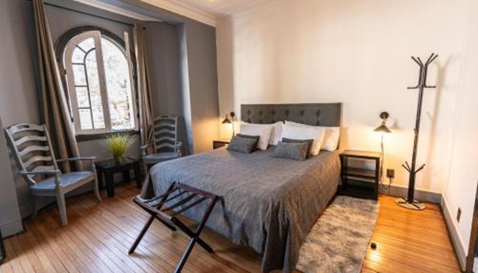 Room - De Blasis Budget Rooms