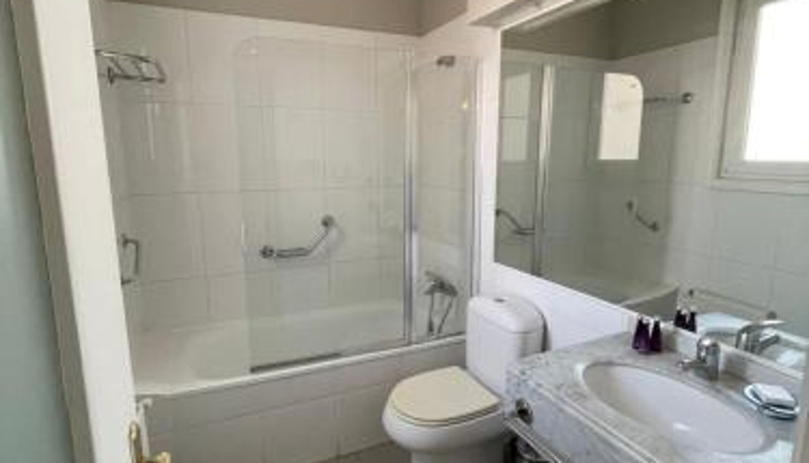 Bathroom - Hotel Casa Somerscales
