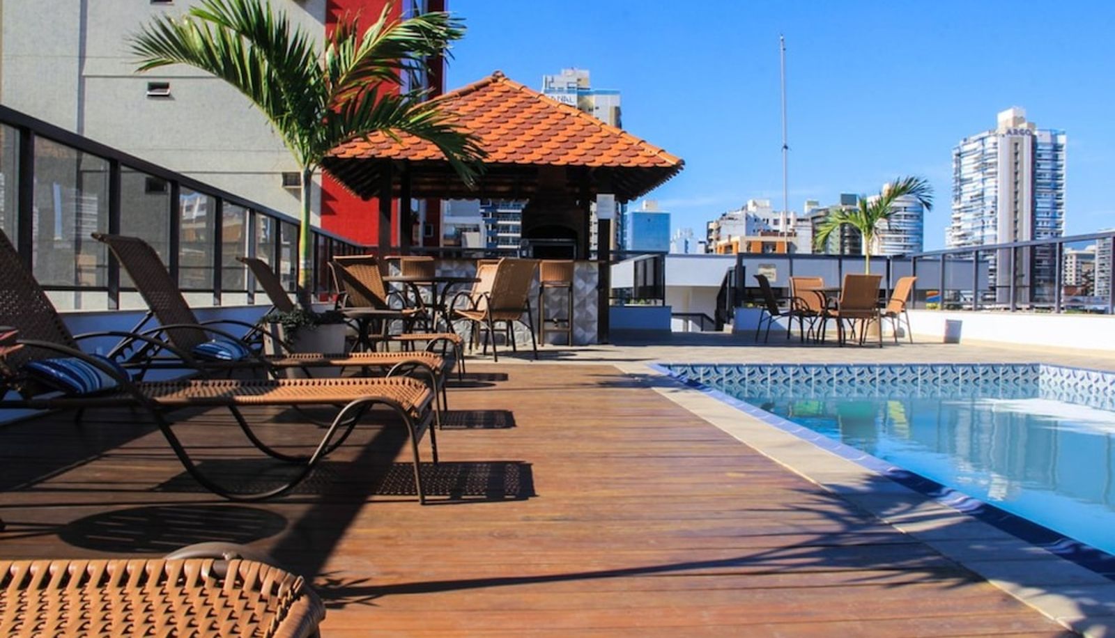 Pool - Champagnat Praia Hotel