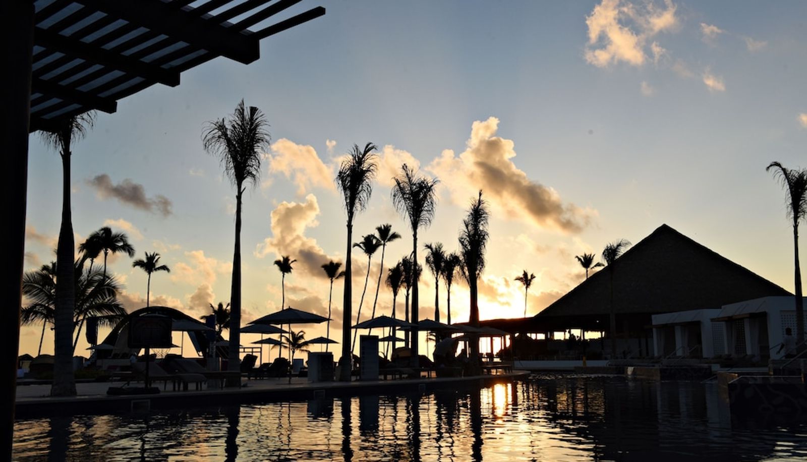 Pool - An Autograph Collection All-Inclusive Resort & Casino – Adults Only Royalton CHIC Punta Cana