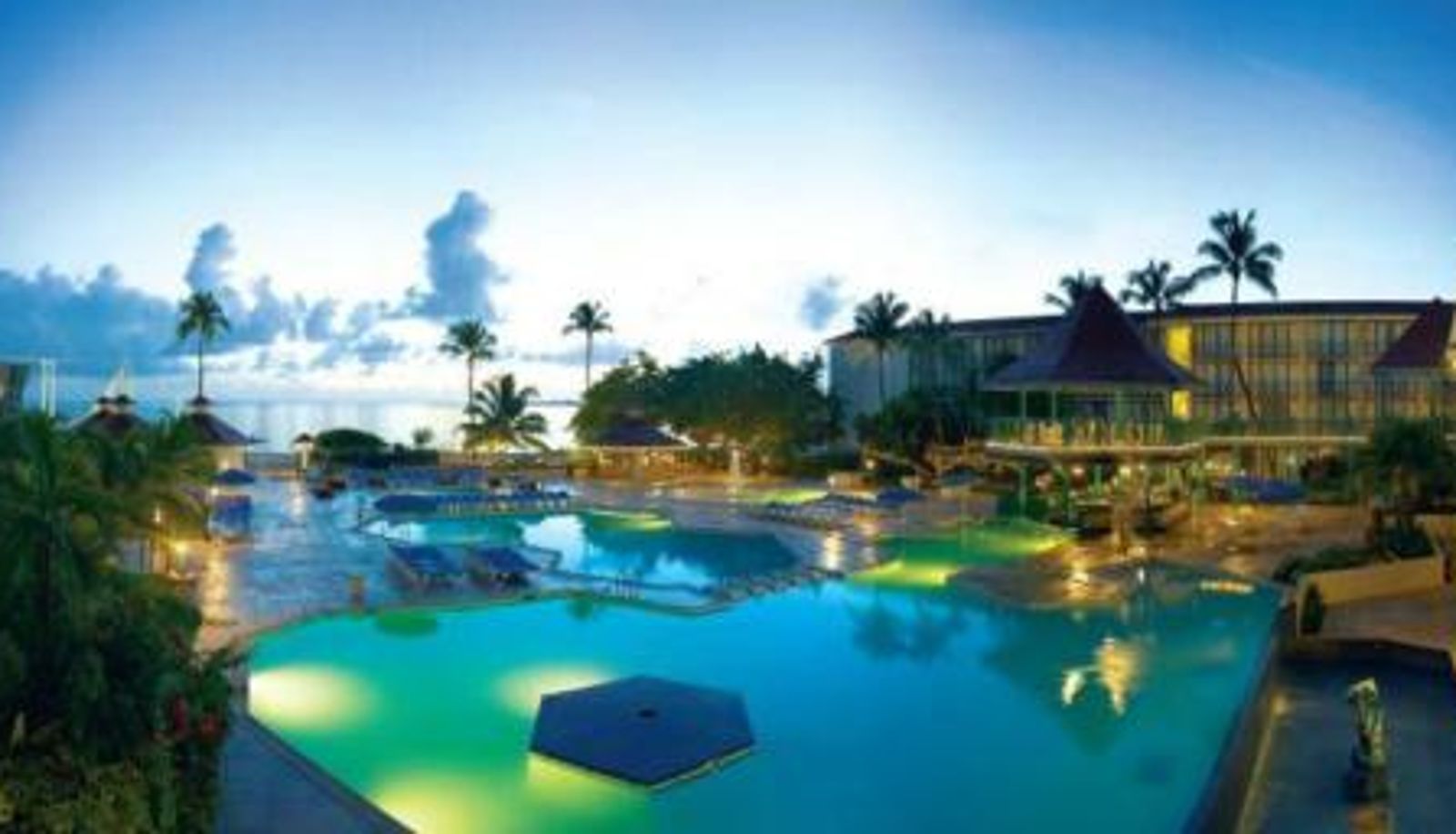 Zwembad - Bahamas Breezes Resort & Spa All Inclusive