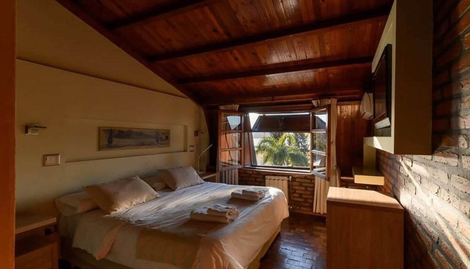 Superior room (double) - Portal Del Lago