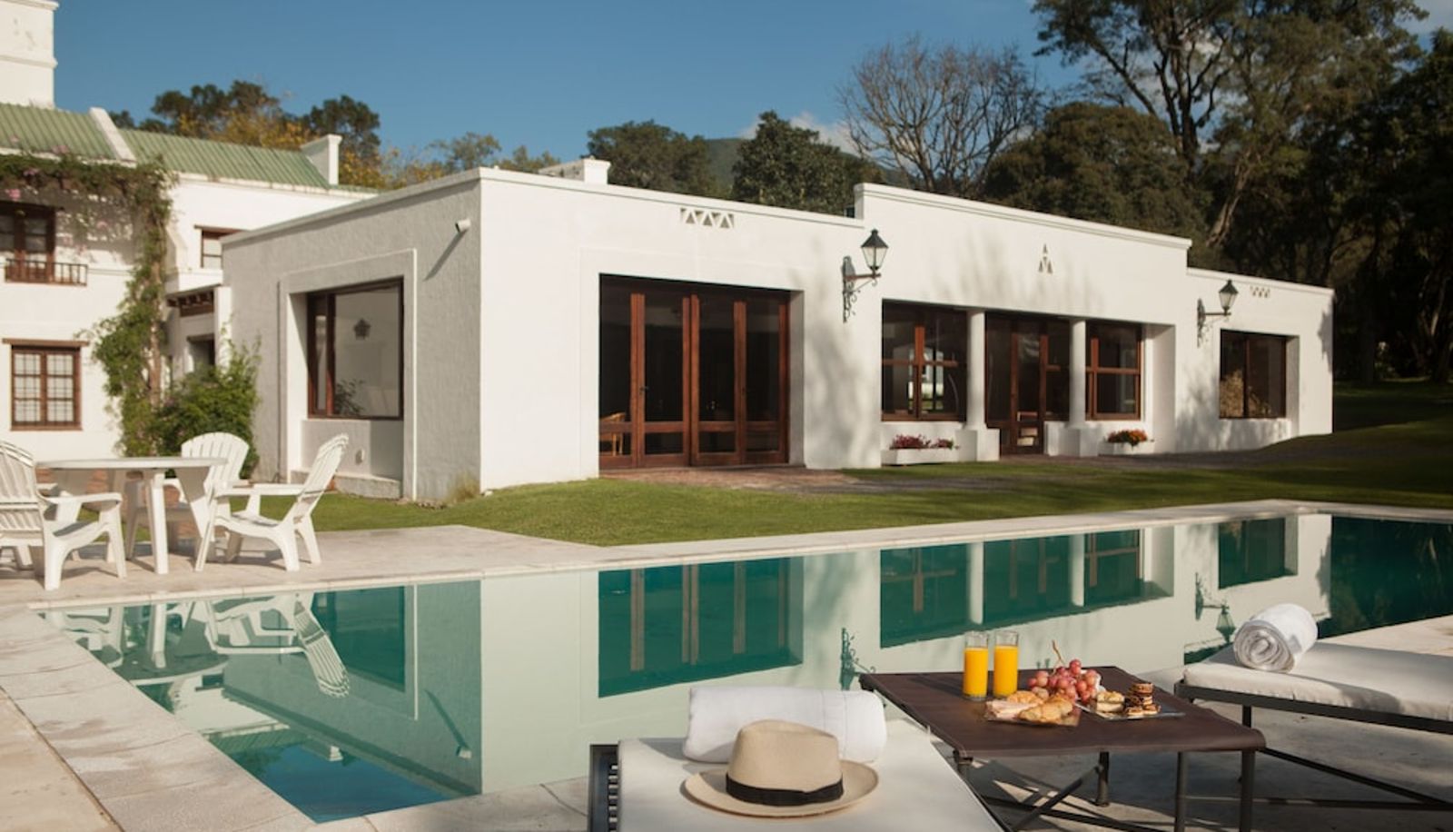 Basen - Las Moras Hotel