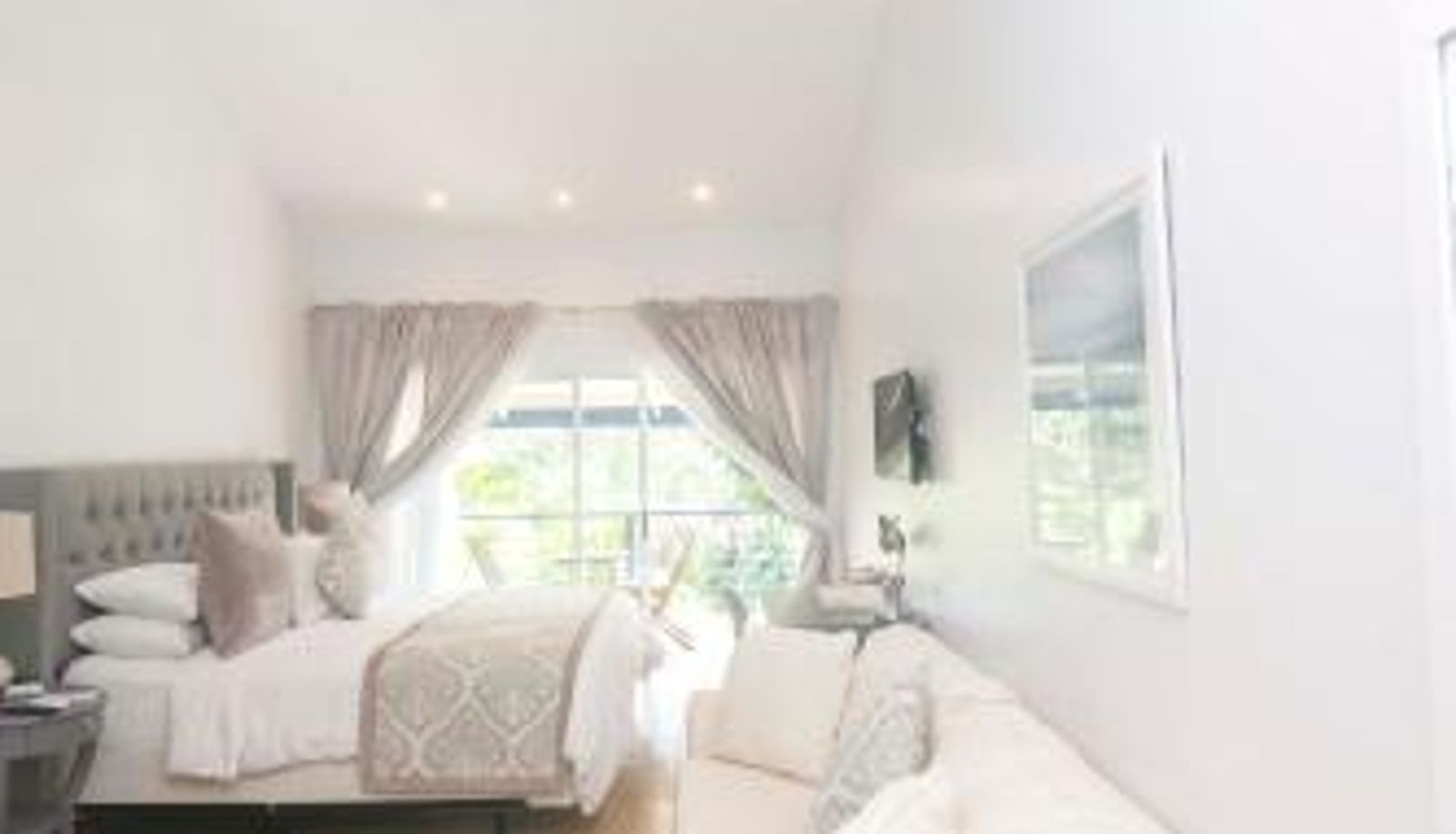 Room - Blue Lagoon Hotel and Marina Ltd