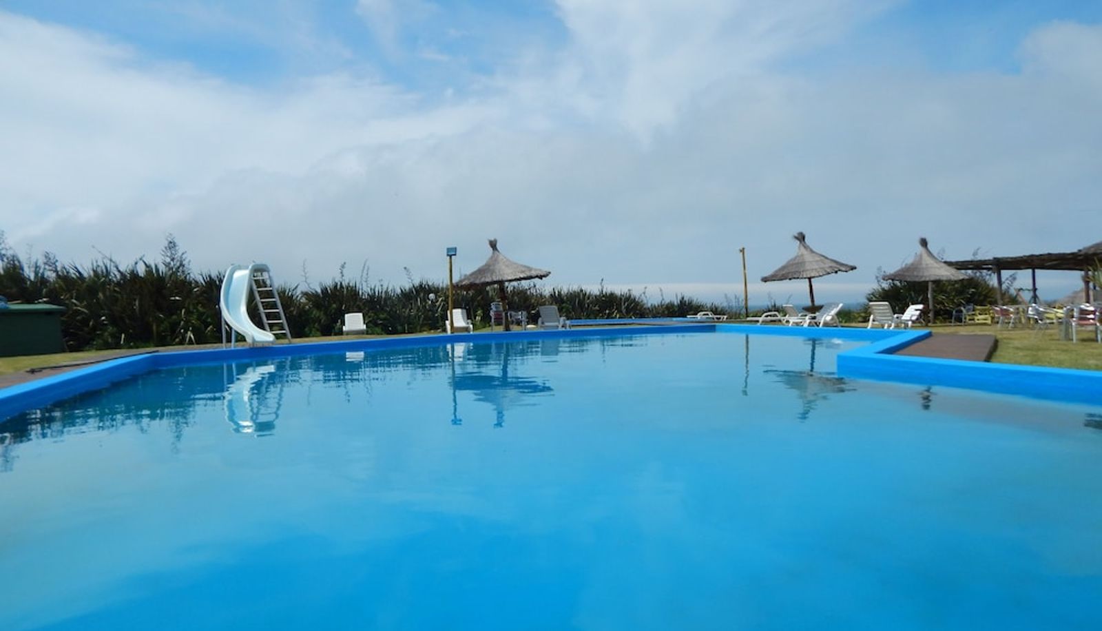 Pool - Sotavento Apart Hotel