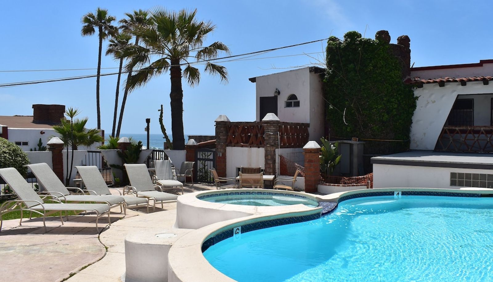 Pool - Hotel Castillos del Mar