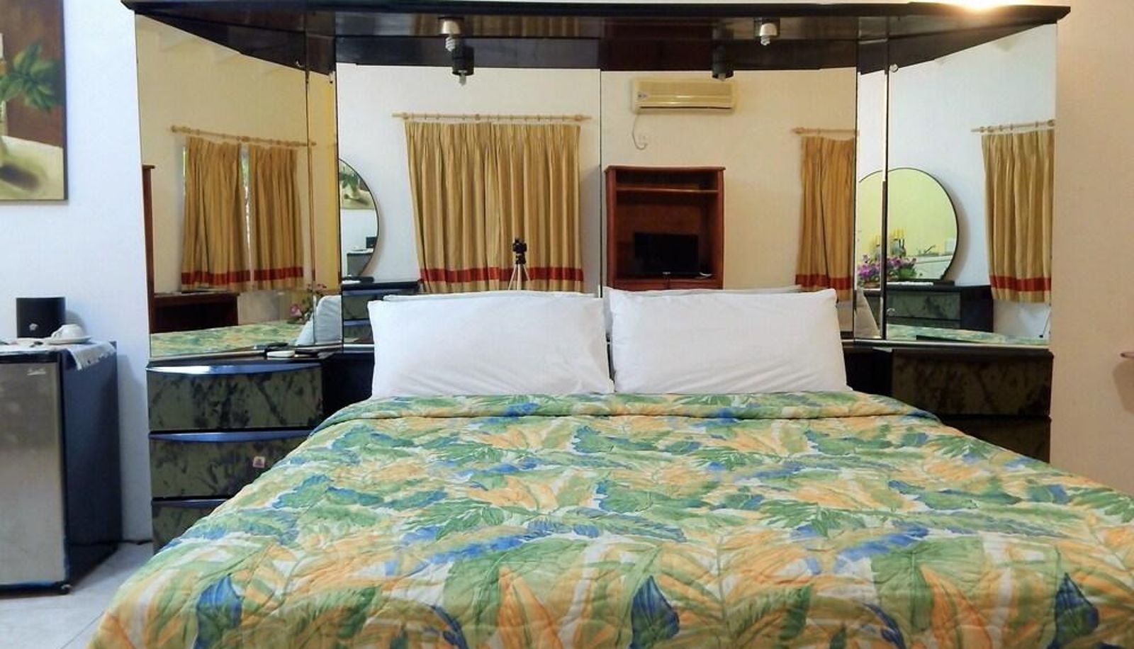 Apartment - JJ's Paradise Hotel