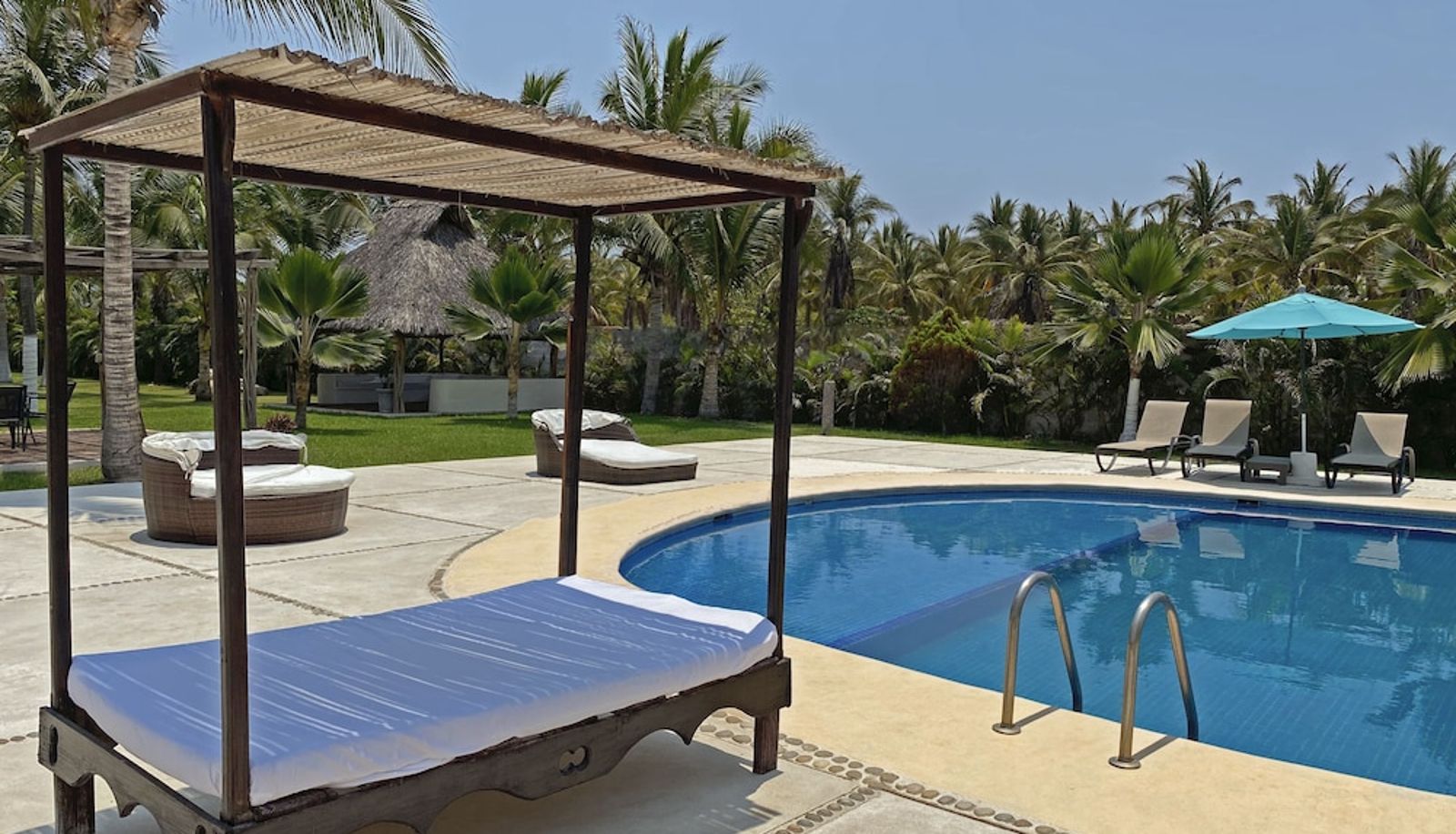 Pool - Hotel Boutique del Mar