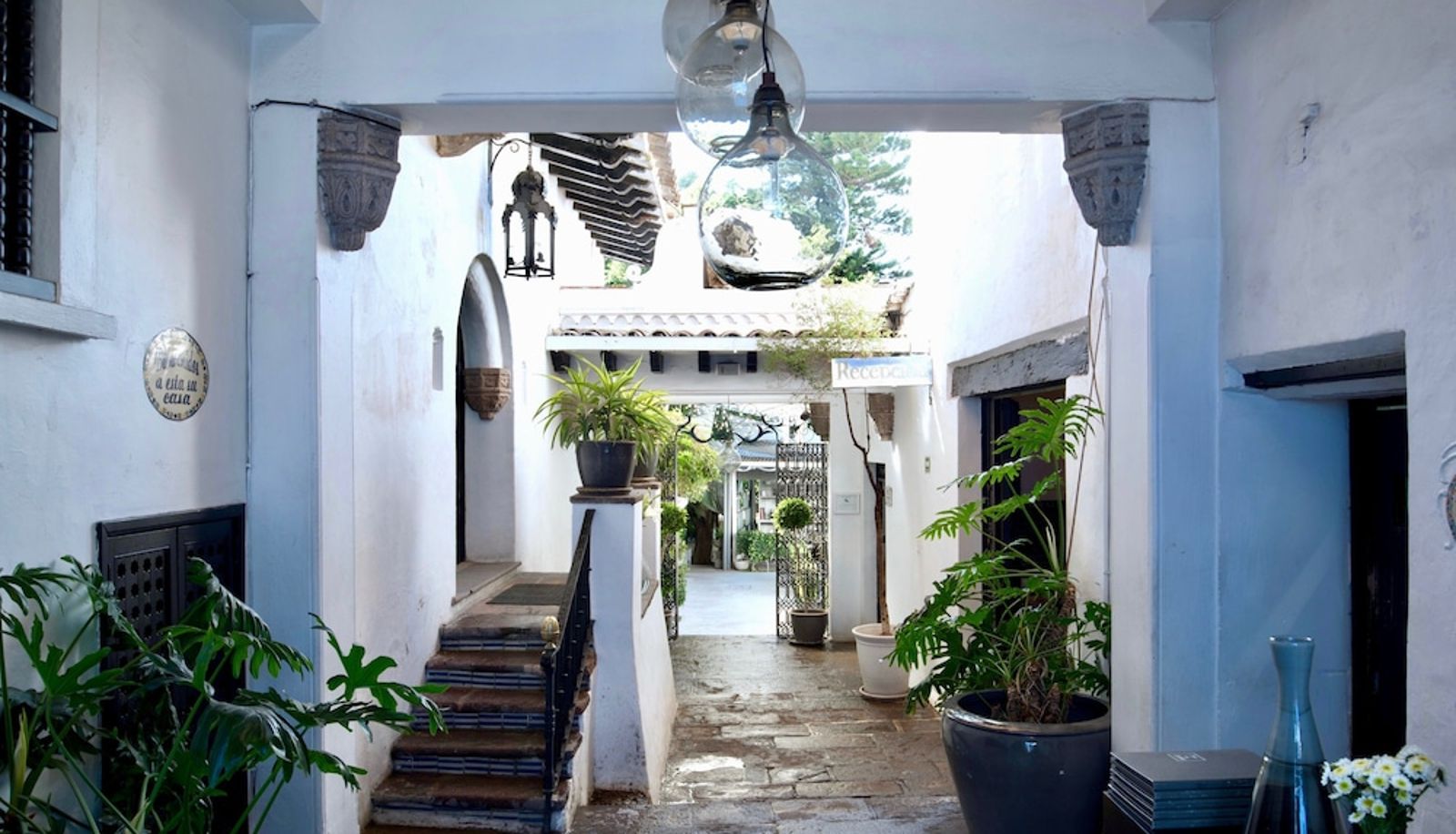Info - Spa & Restaurante Cuernavaca Las Casas B+B  Boutique Hotel