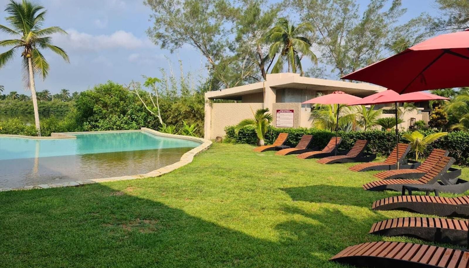 Piscina - Isla Tajín Beach & River Resort