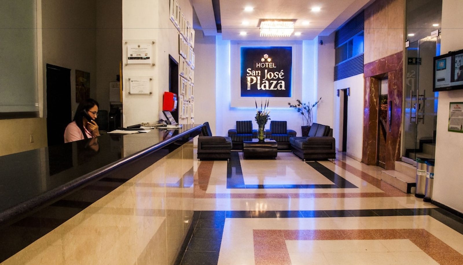 Rezeption - Hotel San Jose Plaza