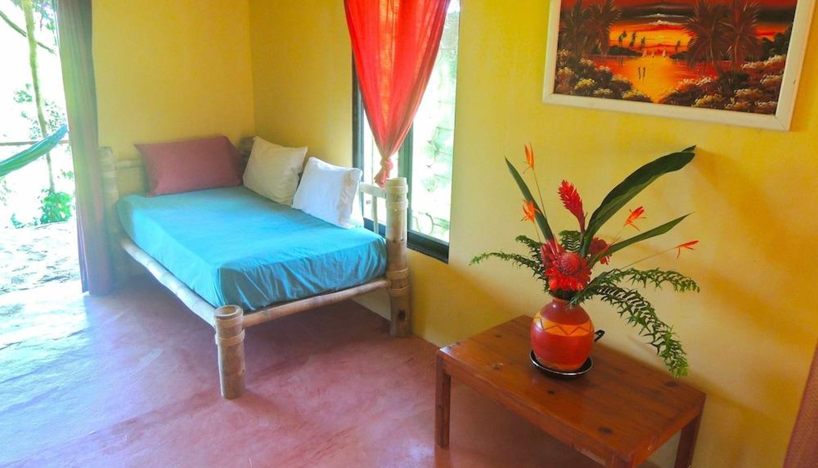 Standard room - Jurassic Park Hotel
